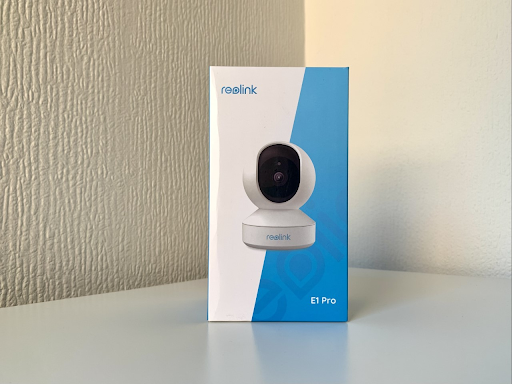 The Reolink E1 Pro package